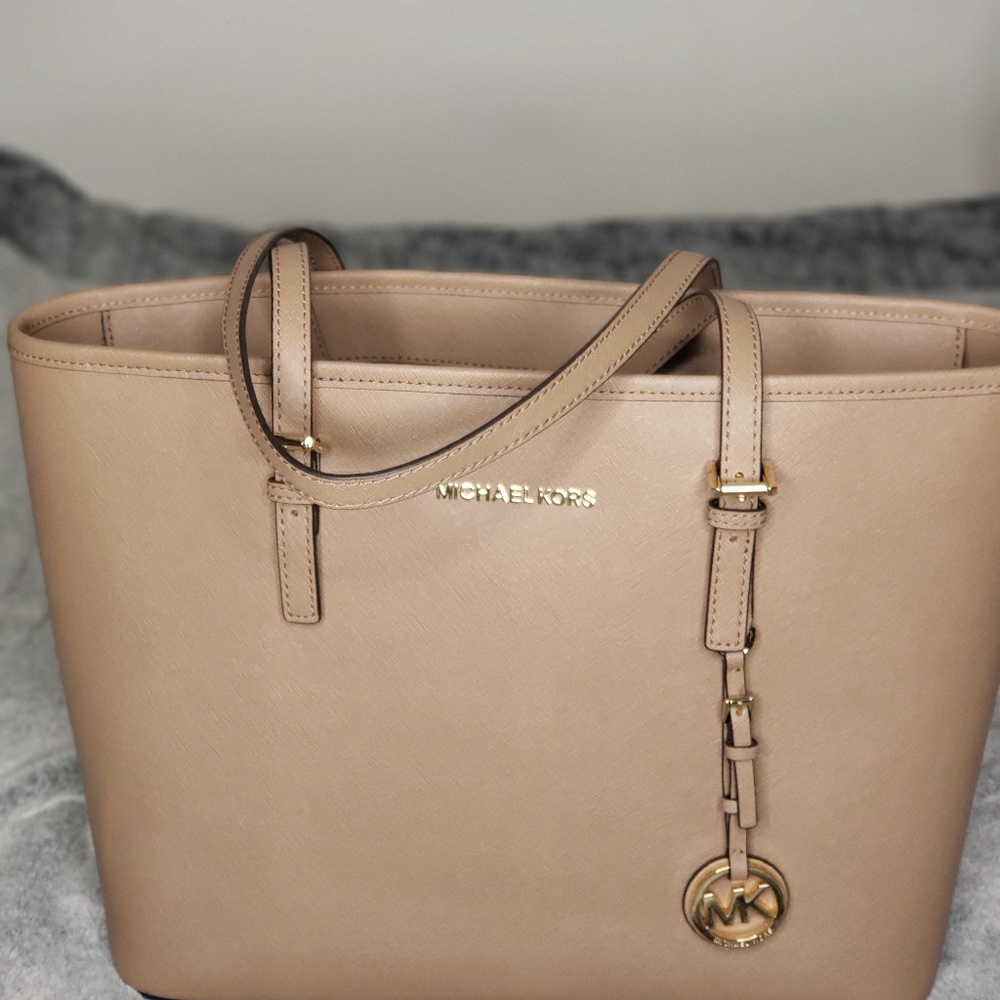 Authentic Michael Kors Purse Tote